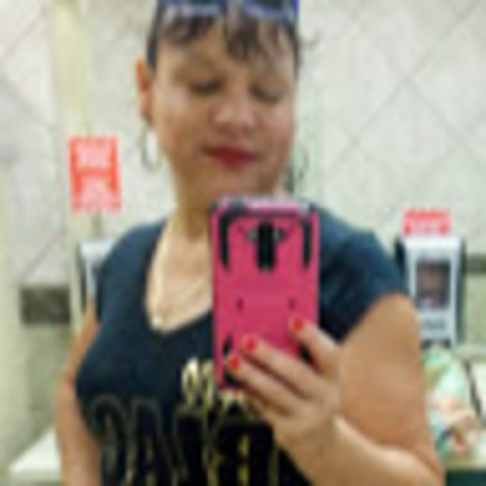 Meet your Posher, Yvette